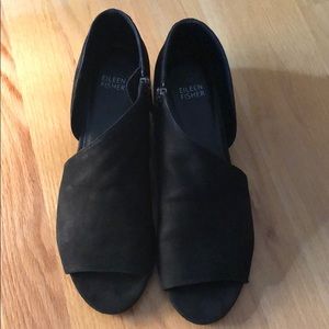 EILEEN FISHER ZIP UP SHOES